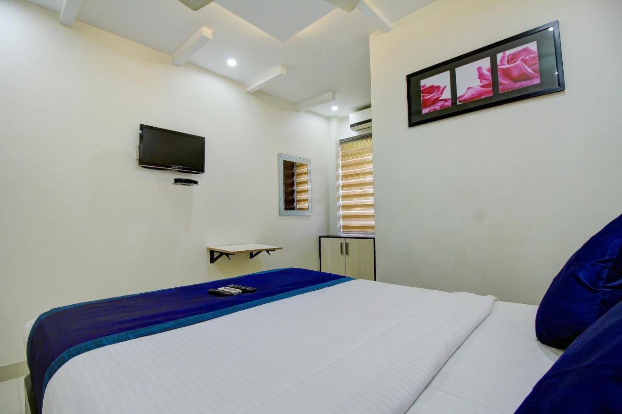 Rd Towers Hotel Chennai Exterior photo
