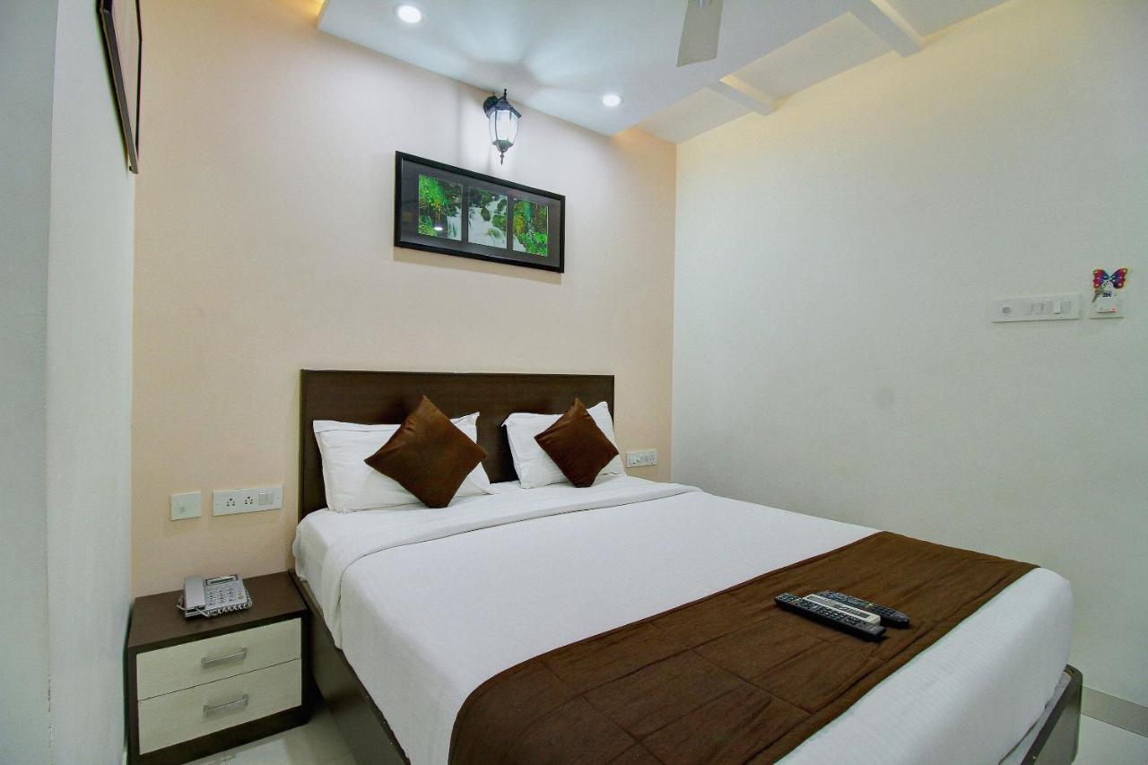 Rd Towers Hotel Chennai Exterior photo