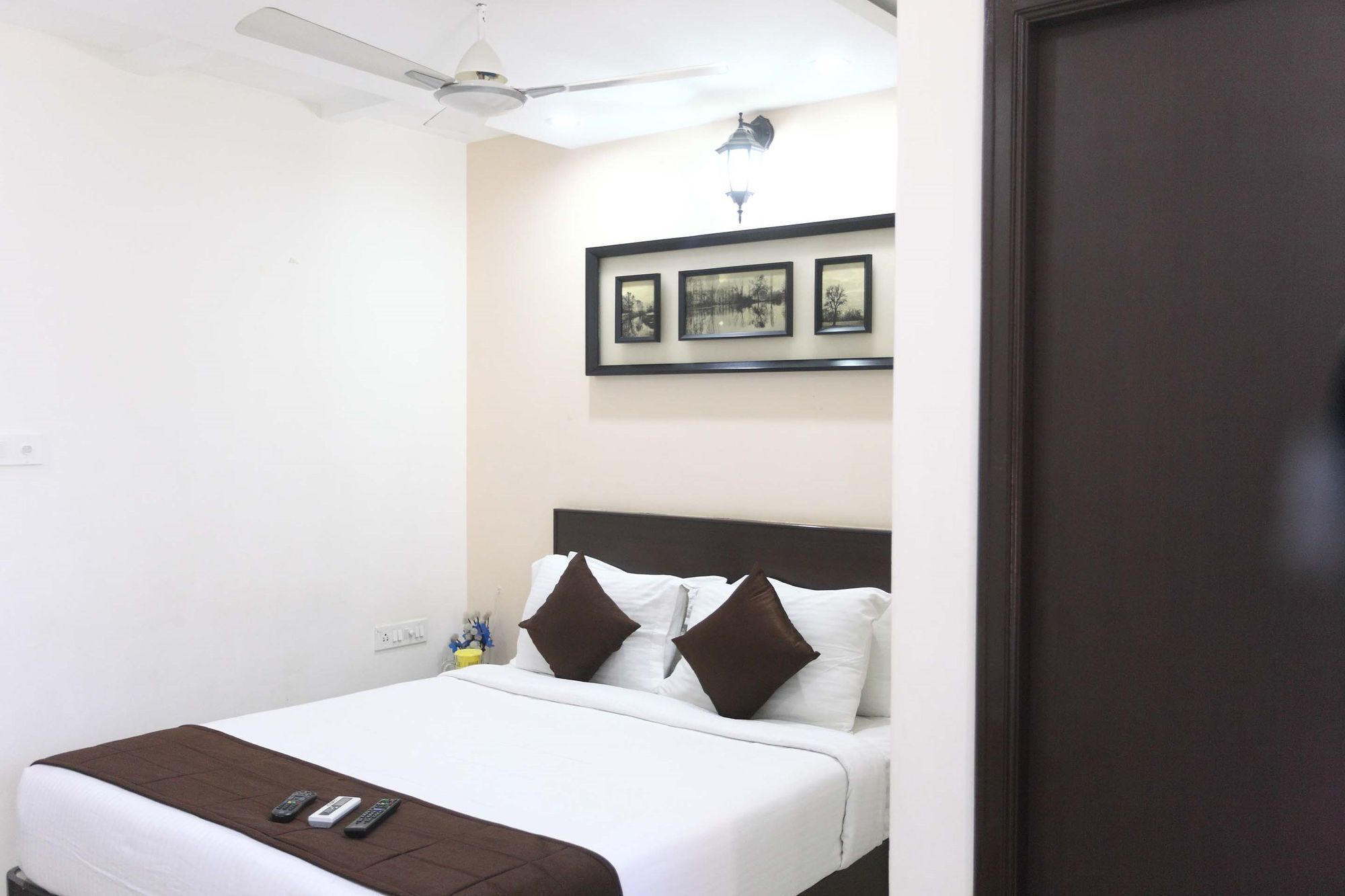Rd Towers Hotel Chennai Exterior photo